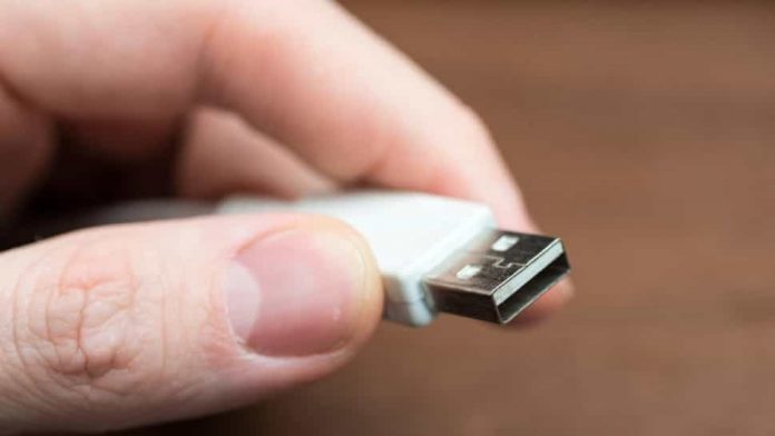 cable_usb_crop1631915407325.jpg_1734428432-min