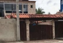 Adolescente mató a sus hermanitos de 2 y 4 años: los estranguló y prendió fuego vivos