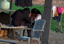 Tiene 16 años, la abusaban su papá y su marido, se fue de la casa para escapar del horror, pero la violaron otros 400 hombres