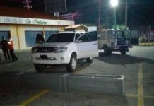 Militar tenía sexo en el auto, se le disparó la pistola por accidente y se mató