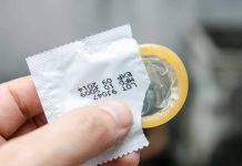 “¿Te alcanzará?”. El chat viral de la mamá que le compró 24 preservativos a su hijo para el viaje de egresados