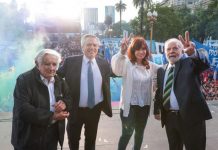 Alberto Fernández, Cristina Kirchner y Lula encabezan el acto por el Día de la Democracia