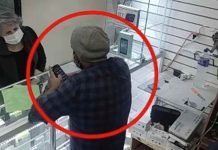 Una abuela pensó que su celular no andaba pero en realidad su hijo nunca la llamaba