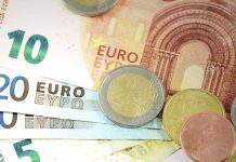 Es oficial: el Gobierno de España ofrece dos ayudas a la vez a mayores de 50 años que cumplan estos requisitos