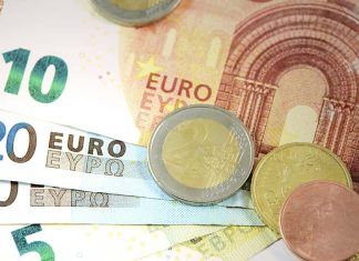 Es oficial: el Gobierno de España ofrece dos ayudas a la vez a mayores de 50 años que cumplan estos requisitos