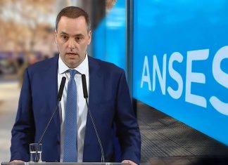 Nadie lo esperaba: Manuel Adorni confirmó la entrega de una Compensación para jubilados