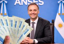 Con la firma de Milei y Adorni, así quedó el monto del bono para jubilados en mayo