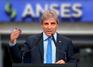 “No hay caja”: Caputo sorprendió a los jubilados con esta noticia de último momento